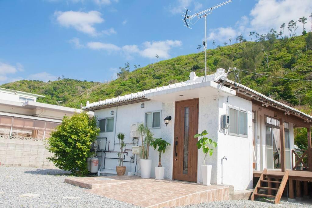 海と山と川！やんばるの大自然に囲まれた戸建ての宿 Villa